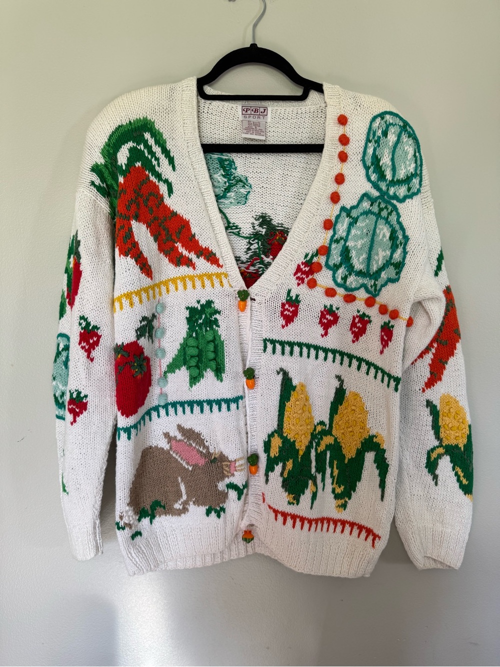 PBJ Sport White Chunky Knit Cardigan Rabbit Garden Carrot Buttons VTG Grannycore